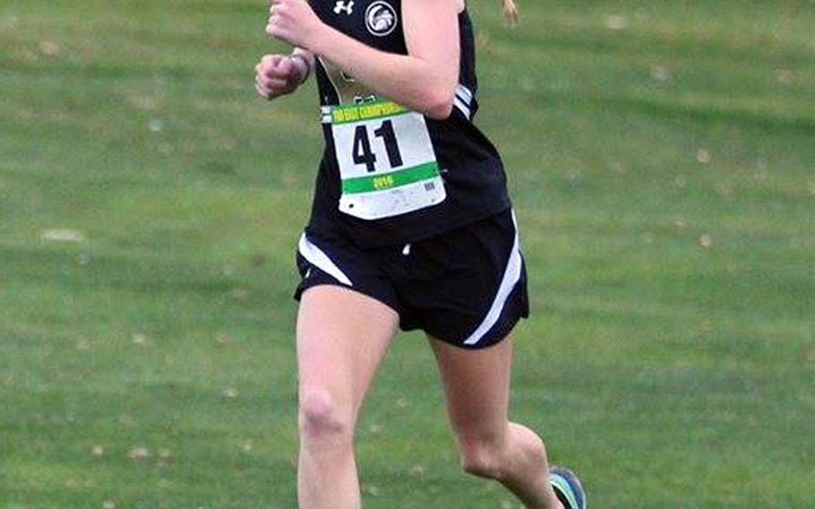 Humphreys' Sarah Francis won girls Division II in Far East cross country with a time of 21 minutes, 14 seconds.