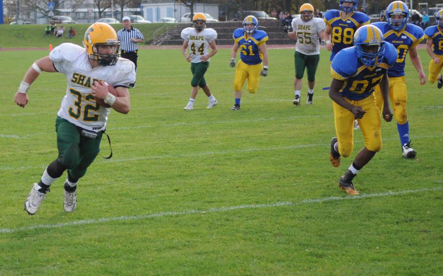 SHAPE running back Conner Manning rushed for 138 yards and one touchdown in SHAPE's 23-22 victory over Ansbach.
