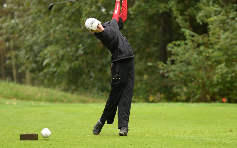 Patch sophomore Jordan Holifield defended his DODDS European golf championship on Thursday at Wiesbaden's Rheinblick golf course, posting a two-day score of 101, 10 points clear of runner-up Noah Shin of Wiesbaden.