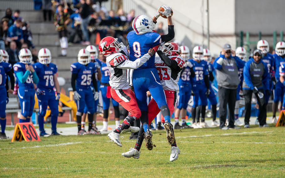 Jason Jones Jr. makes a catch during the Ramstein vs Kaiserslautern football game at Ramstein, Germany, Saturday, Oct. 27, 2018.
