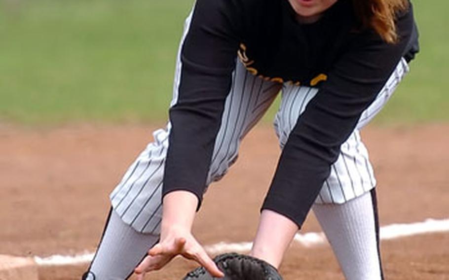 Hanau third baseman Megan Buckner fields a grounder in the second game of a doubleheader against Bitburg on Saturday.