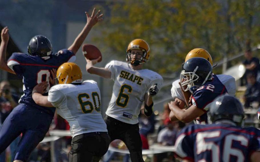 SHAPE quarterback Ryan Howard throws a pass during Saturday's loss to Bitburg.