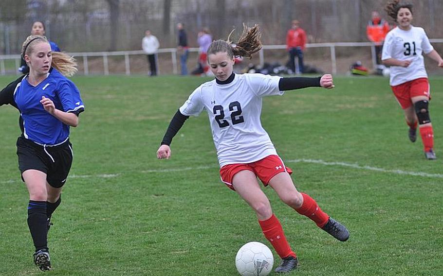 Alyssa Isom of Schweinfurt dribbles toward goal Saturday in the Lady Razorbacks' 5-1 win over visiting Schweinfurt. Isom scored two goals.