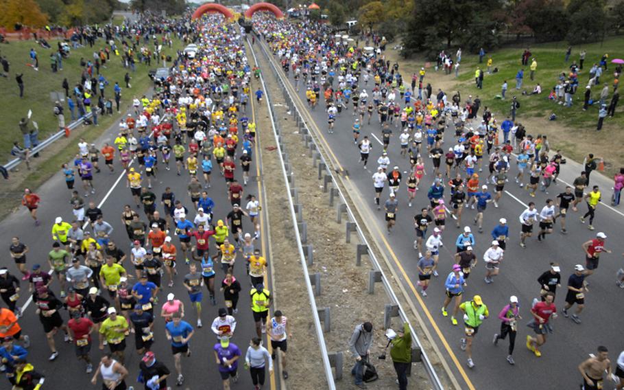 Runners begin the Marine Corps Marathon.