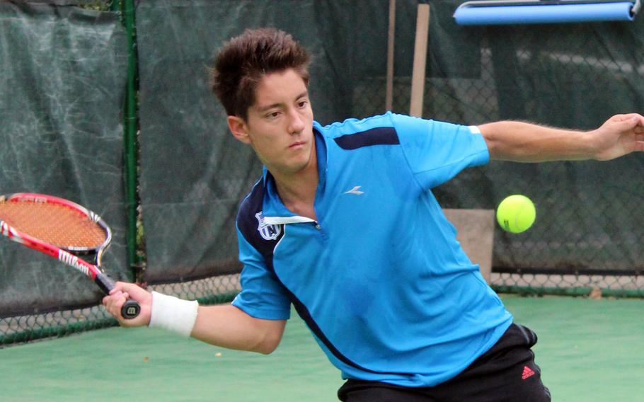 Seoul American senior tennis player Andrew Clark.
