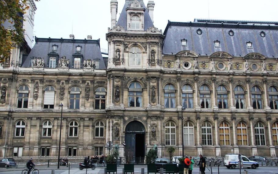 Paris' city hall is housed in the Hotel de Ville, a neo-Renaissance building dating from the 19th century in the Marais district of the city.