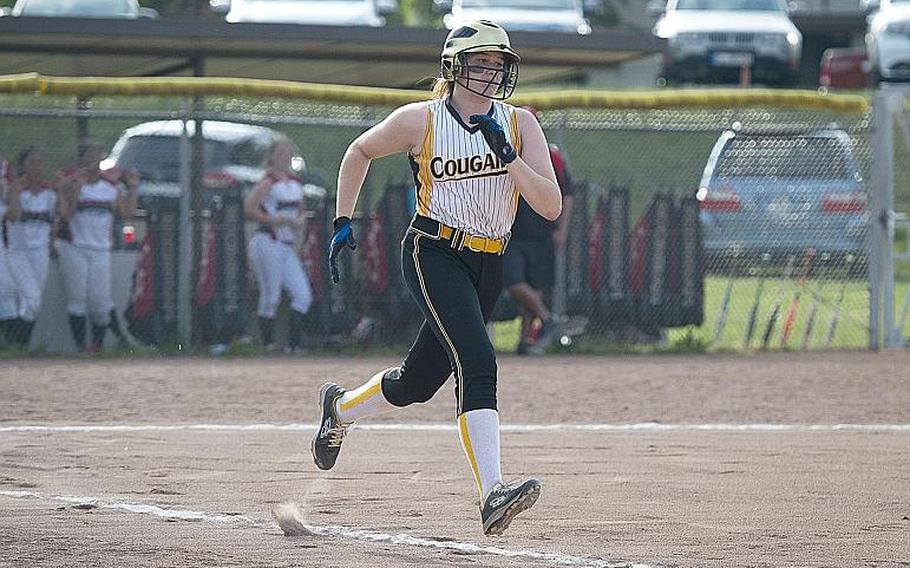 Vicenza's Chenoa Gragg runs to first during the DODEA-Europe softball tournament in Kaiserslautern, Germany, on Friday, May 25, 2018.