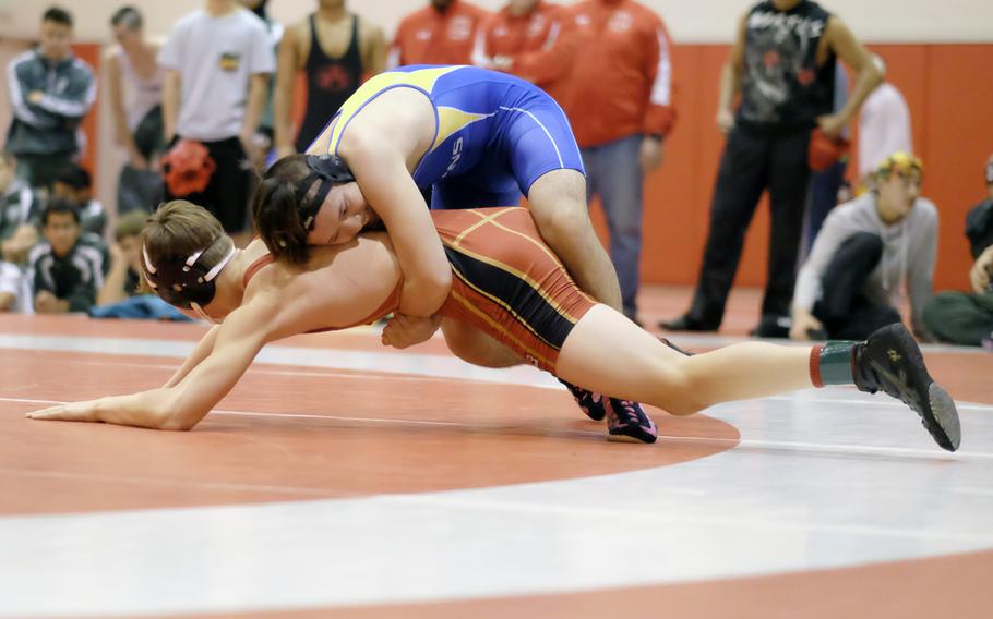 St. Mary's Ryan Vasconcellos defeated Seoul American's Hunter Lane by decision in the 135-pound championship of the Beast of the East wrestling tournament.