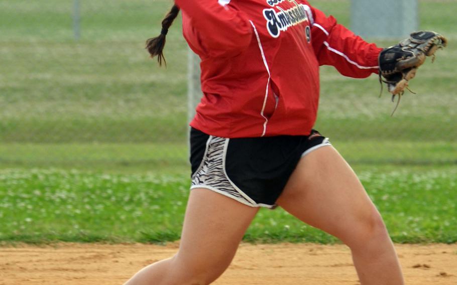Kubasaki Dragons junior second baseman Jessica Ramirez.