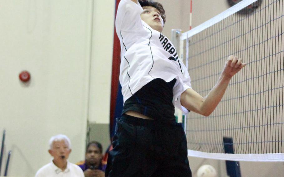 Daegu's Shawn White cranks up a spike against Seoul Foreign, which beat the Warriors 25-13, 25-19, 25-14.