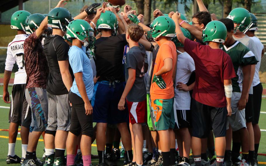 Daegu players break the huddle following Wednesday's practice.