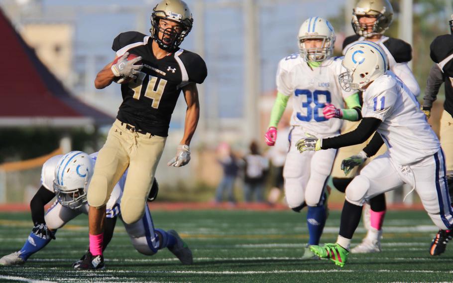 Humphreys running back Miles Brice dashes around left end. He scored twice against Samsung.