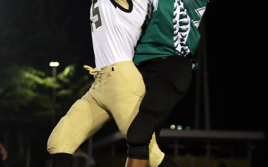 Humphreys receiver Sh'Voda Gregory Jr. goes up to catch the ball against Daegu's Khameron Willis.