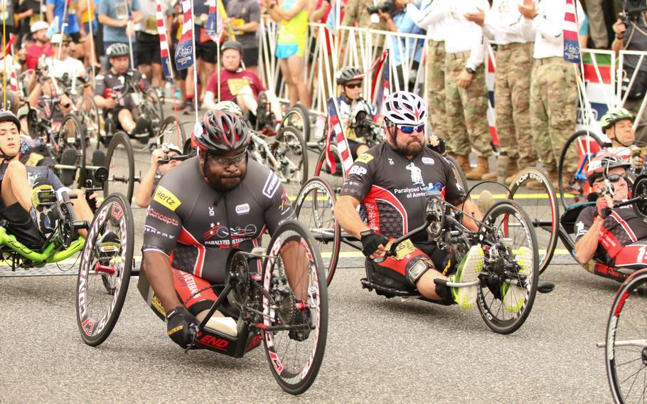 Wounded veterans and servicemembers began the 33rd annual Army Ten-Miler, held in Washington, D.C., on Oct. 8, 2017.