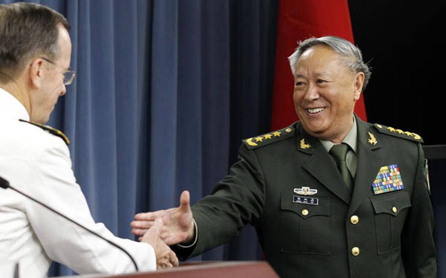 China's Gen. Chen Bingde meets with Adm. Mike Mullen on May 18, 2011, at the Pentagon. 