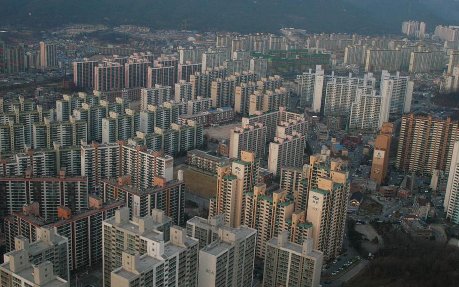 If war breaks out on the Korean Peninsula there's a chance it could be waged in and around thousands of high-rise apartment blocks that fill valleys south of the Demilitarized Zone in South Korea. 