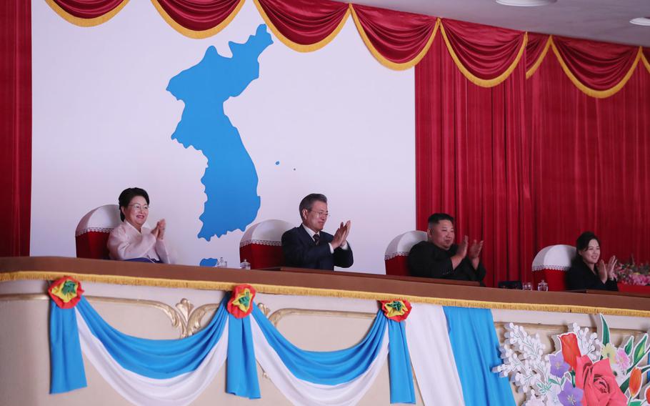North Korean first lady Ri Sol-ju (far right), North Korean leader Kim Jong Un, South Korean president Moon Jae-in and South Korean first lady Kim Jung-sook attend a performance in Pyongyang on Sept. 18, 2018.