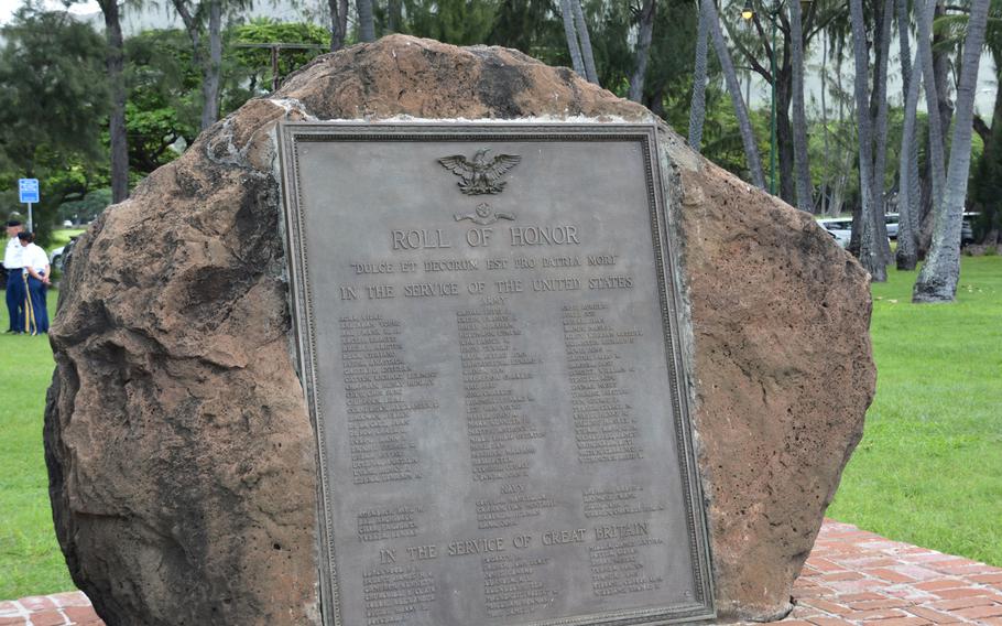 A "Roll of Honor" monument lists the Hawaiian men who died fighting in World War I. It stands near the Waikiki Natatorium War Memorial, commemorating those who fought in that war.