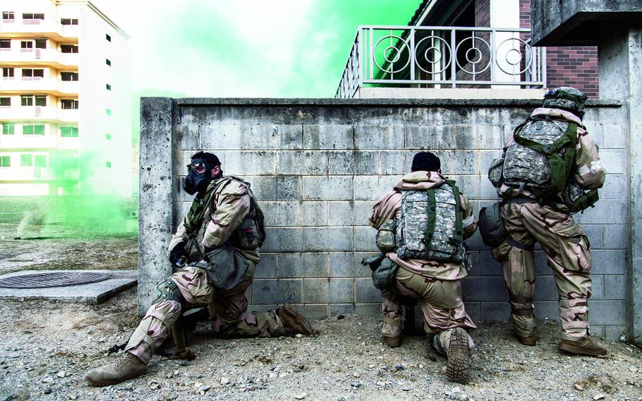 American soldiers train at Rodriguez Live Fire Complex in Paju, South Korea, March 21, 2017. 