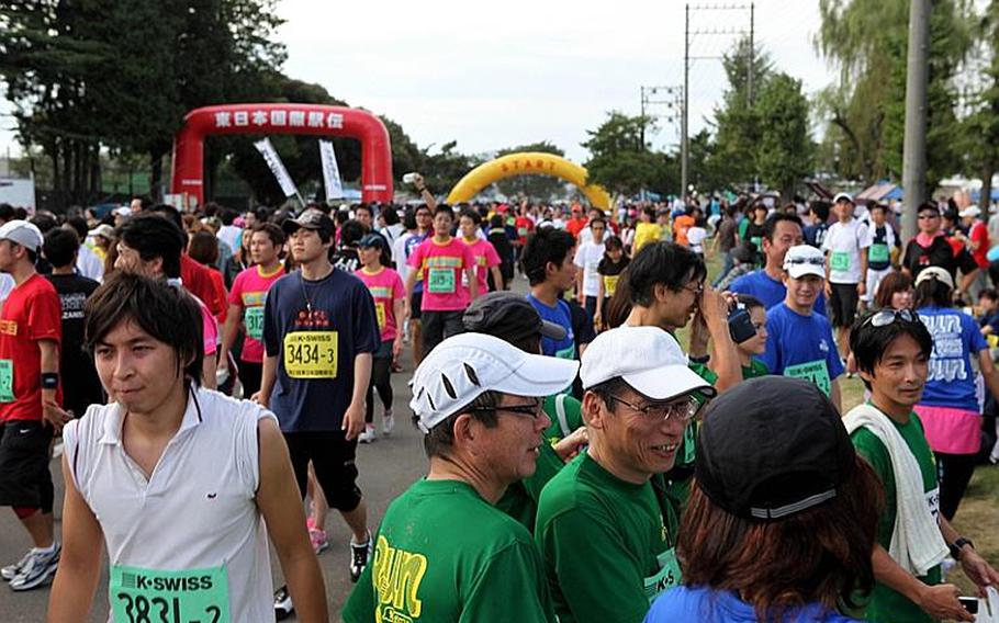 More than 10,000 runners and 5,000 spectators attended the 21st annual Ekiden relay race Sunday at Sagami General Depot.