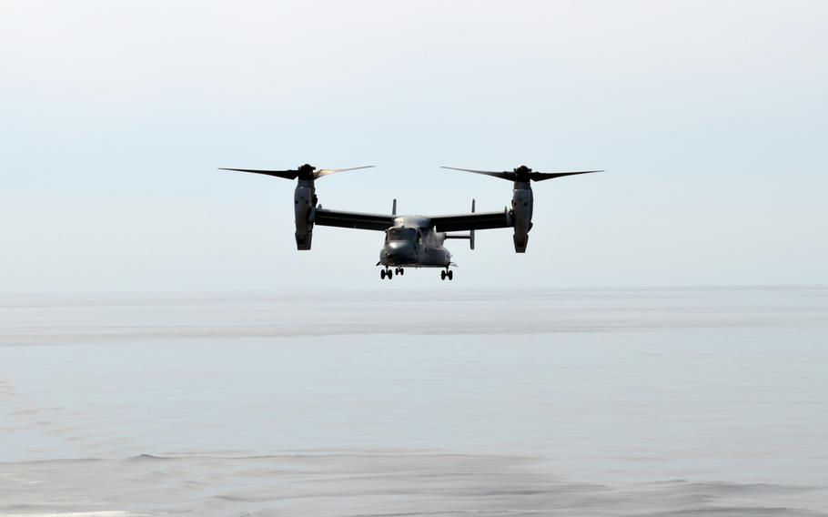 An MV-22 Osprey approaches the ROKS Dokdo to land on its deck on March 26, 2015. It was was the 1st time a U.S. Marine Corps Osprey had landed on a South Korean vessel. 