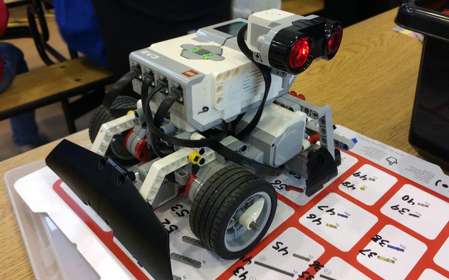 Middle-school students from around Tokyo gathered recently for the second annual Robot Rumble at Yokota Air Base, Japan.