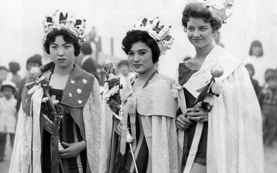 Jacquelin Randall, far right, of Misawa Air Base, Japan, poses with other winners of a Japanese-American beauty contest at Misawa, Japan, in August 1960.