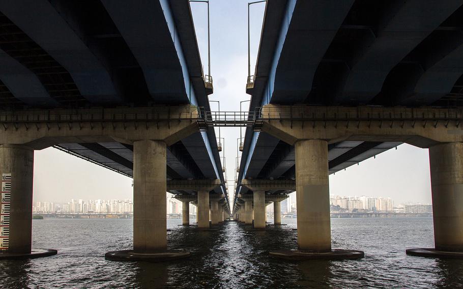 Mapo Bridge, which crosses the Han River in Seoul, South Korea, is pictured in April 2016.