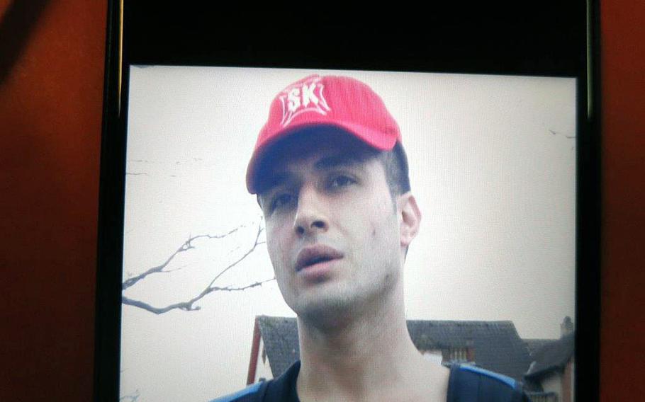 Kaiserslautern police are looking for a young man suspected of molesting three children in Kaiserslautern on Monday, April 4, 2016.