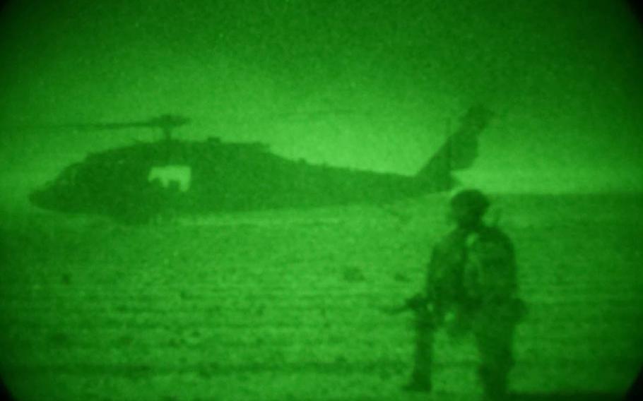 A U.S. Army Blackhawk helicopter prepares for liftoff during offensive operations against the Taliban in Tarin Kot district, Uruzgan province, August 18, 2018.