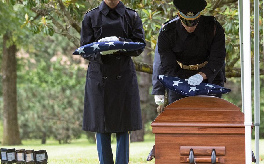 The remains of five World War II airmen were buried together at Arlington National Cemetery on June 27, 2018. The five airmen were killed on Nov. 2, 1944 and were accounted for on Aug. 10, 2017.