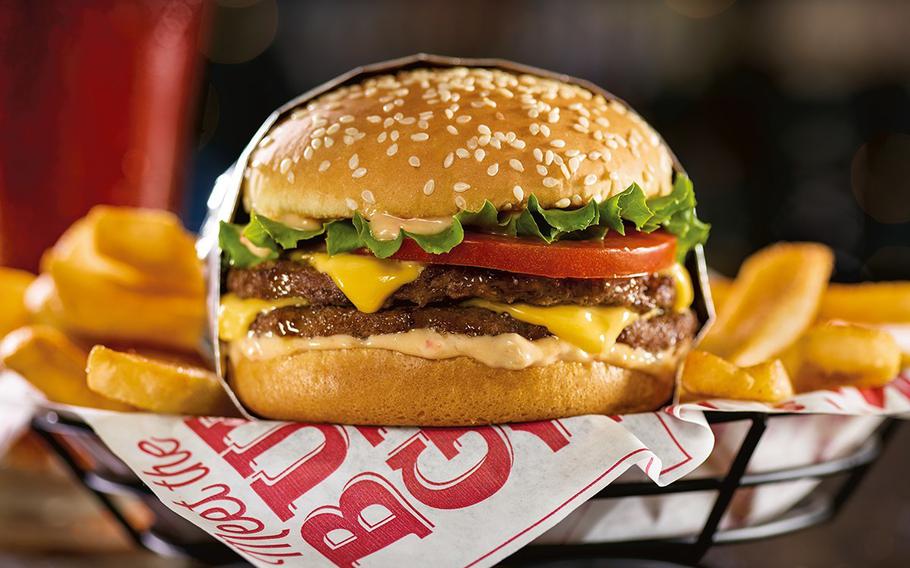 The Red Robin restaurant chain requires veterans who want a free burger as part of its Veterans Day special to sign up as a Red Robin Royalty member by Nov. 5 to qualify.