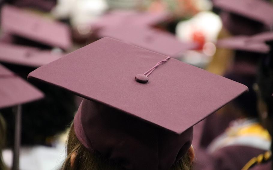 Congress in the 2020 National Defense Authorization Act killed a Defense Department plan to do away with an upper limit for transferring service members' education benefits to their dependents.