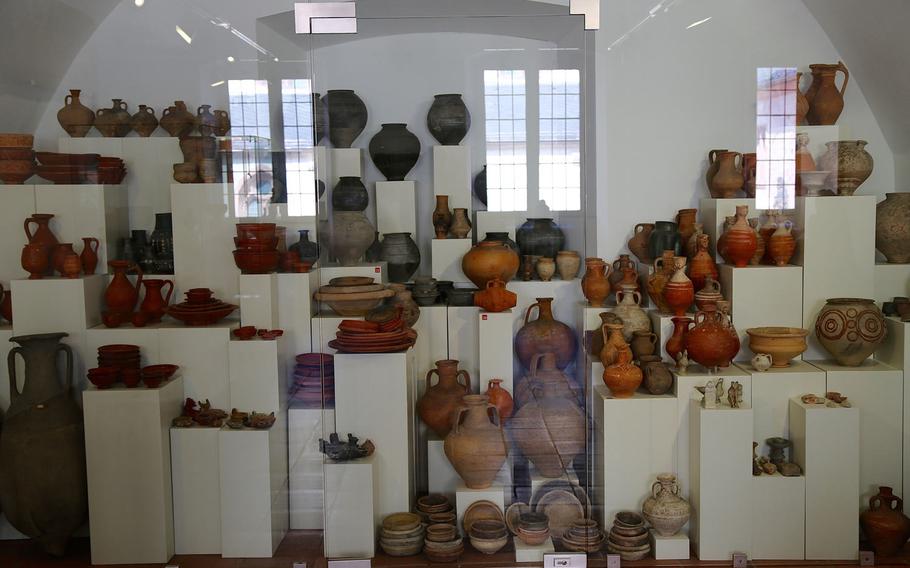 Collection of Roman pottery in an exhibit in the Worms Museum in the Andreasstift. The museum is known in Germany for this collection.