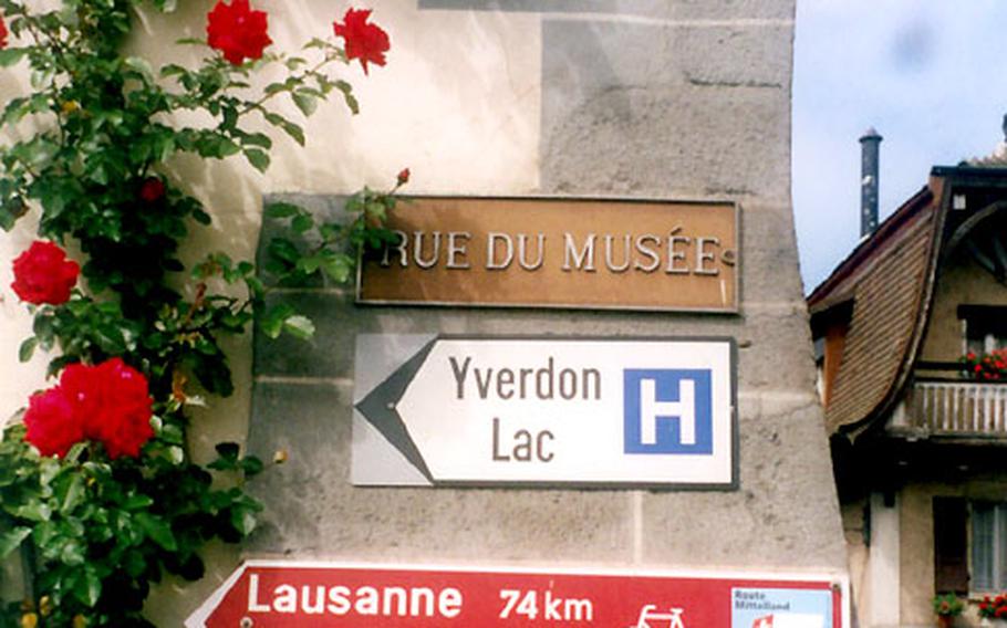 Directional signs for Route 5 are plentiful, as they are with the other national Swiss routes.