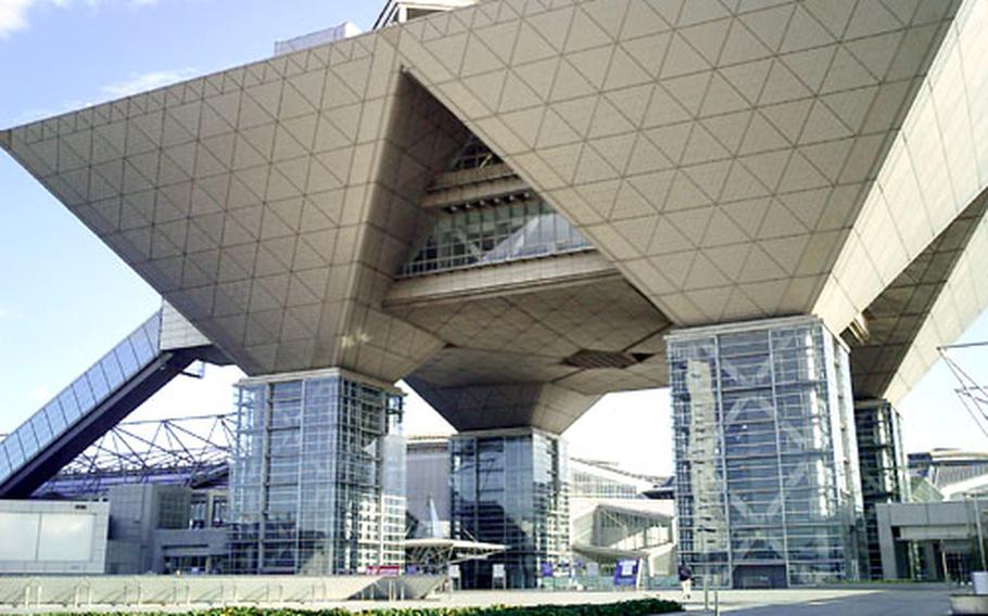 Tokyo Big Sight exhibition hall at Kokusai Tenji-jo Mae Station of New Transit Yurikamome.