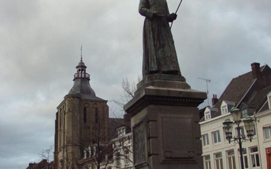 Adjacent to Markt Square in Maastricht&#39;s city center is a statue of Jan Pieter Minckelers, a professor of physics in the late 18th century. Accentuated by an eternal flame, the statue honors Minckelers for creating a gas produced from the distillation of fossil coal.