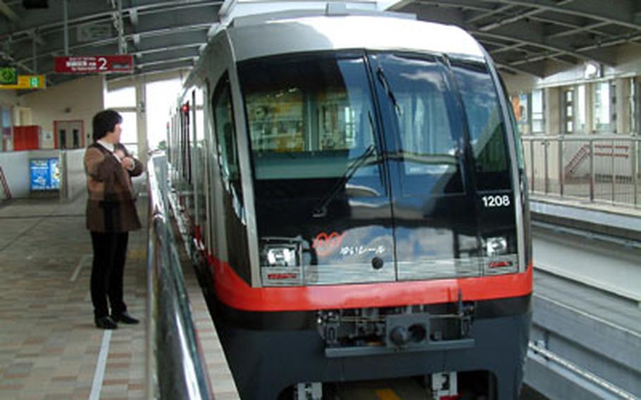 A Yui Rail car arrives at the Okinawa monorail line’s Shuri Station.