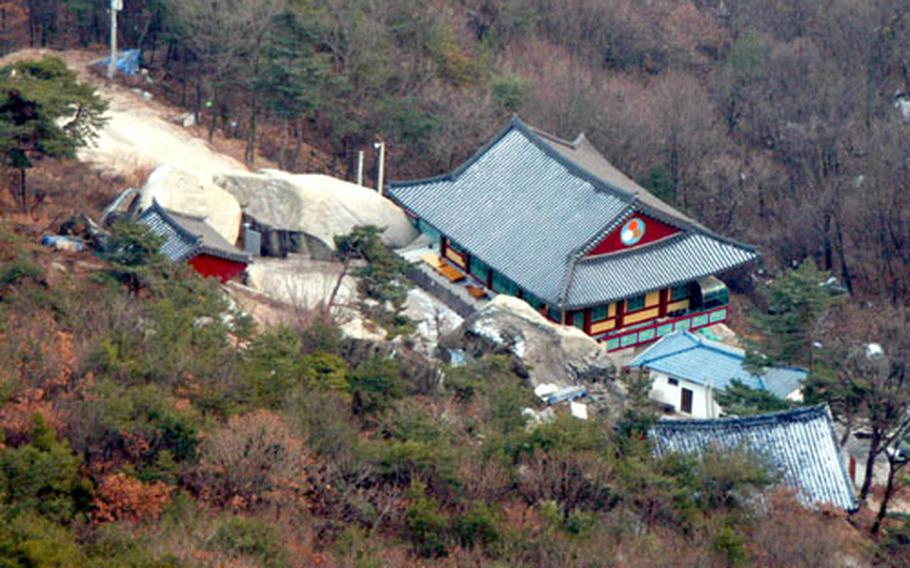 Shrines and temples are visible in the valleys of the park.