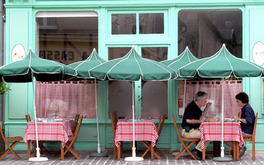 Bayeux has many hotels and restaurants that offer traditional regional dishes.