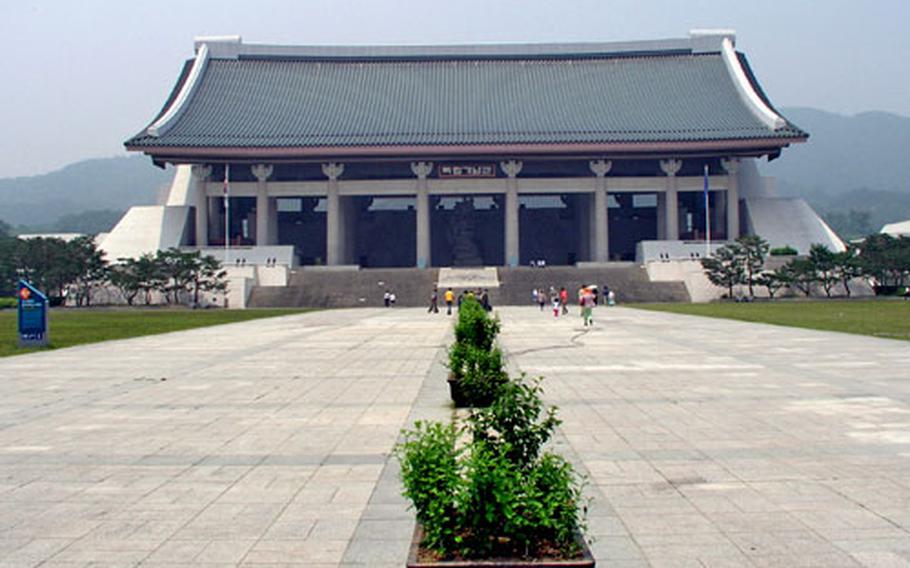 Looking across the Grand Plaza of the Nation toward the Grand Hall of the Nation, centerpiece of the complex in Chonan. The Grand Hall is the largest tile-roofed “house” in Asia, according to South Korean government literature. The Independence Hall complex includes seven exhibition halls.