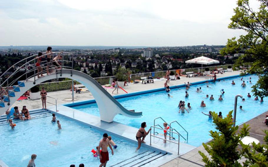 Wiesbaden’s Opelbad sits on the Neroberg and offers views of the city below. The pool was built in 1934 and donated to the city by Wilhelm von Opel.