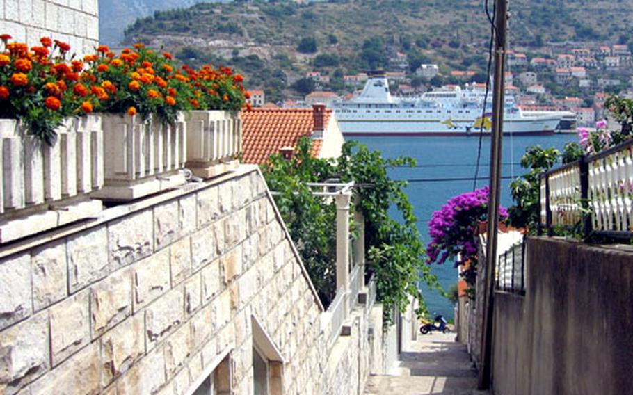 Private apartments offer reasonably priced accommodation for cost-conscious travelers. This one, in the Lapad district, came with a view.