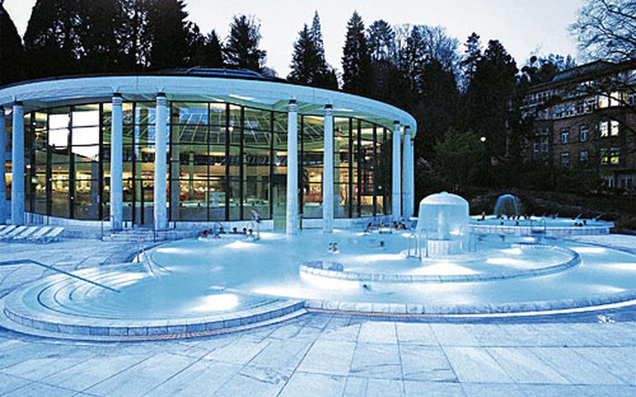 Swimming in Caracalla Spa&#39;s heated outdoor pools feels especially good during winter. It is far more modern than Friedrichsbad.