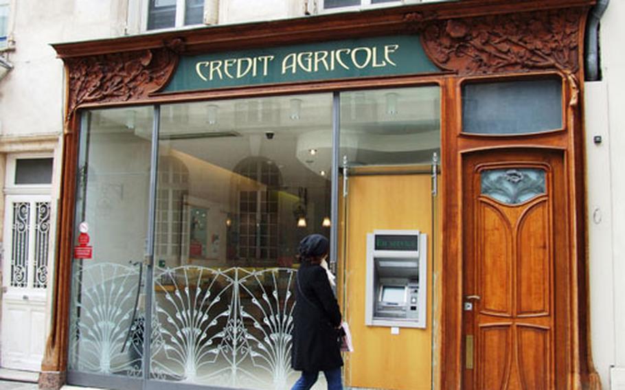 There are many examples of art nouveau in Nancy, including this bank.