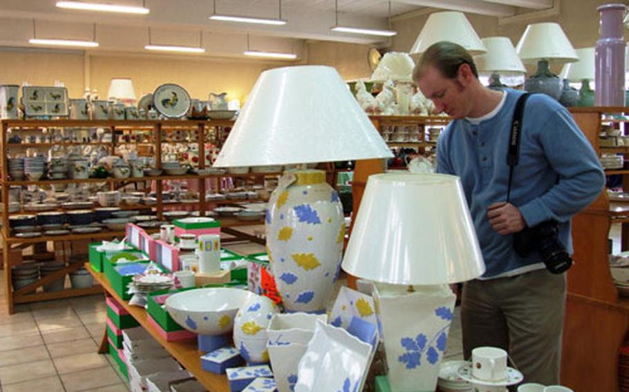 There’s a wide selection of items for sale at the factory outlet shop of Faïence Manufacturer of Lunéville-Saint Clement.