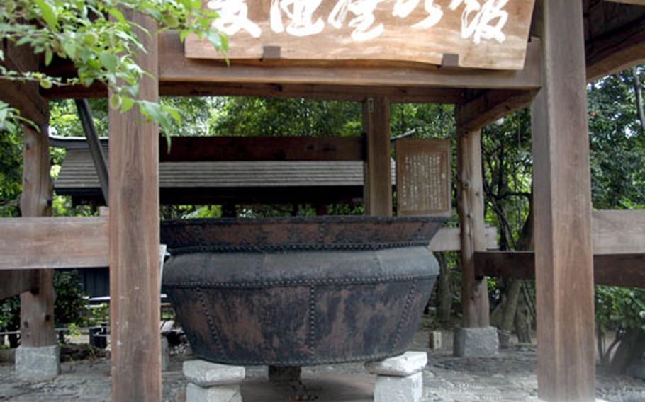 Ishikawa Brewery used this old cauldron to make local beer as far back as 1887, during the Meiji Period.