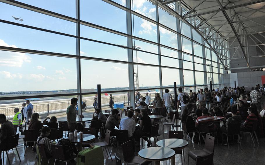 When the planes are taking off to the east, you can see a lot of the action from the food court at Frankfurt Airport’s Terminal 2. The food court includes what the airport claims is Europe’s largest McDonald’s restaurant.