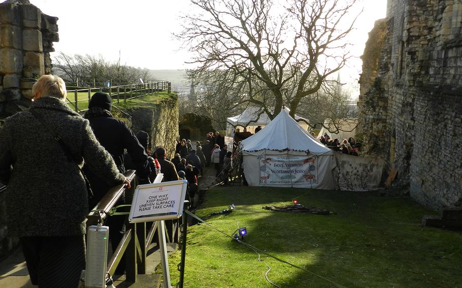 The medieval market lies amid ruins called Bishop's Palace and is separate from the rest of the market. A one-euro entry fee is charged for this market, which features local artists selling glass decorations and wine, among other items.