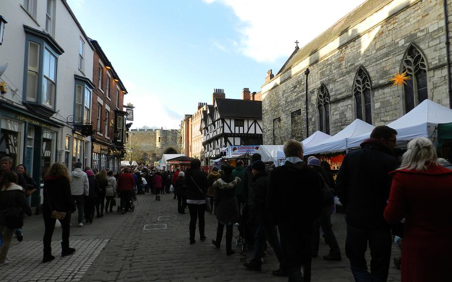 The Lincoln, England, Christmas market takes place within the cozy and picturesque streets of Lincoln's old town. 